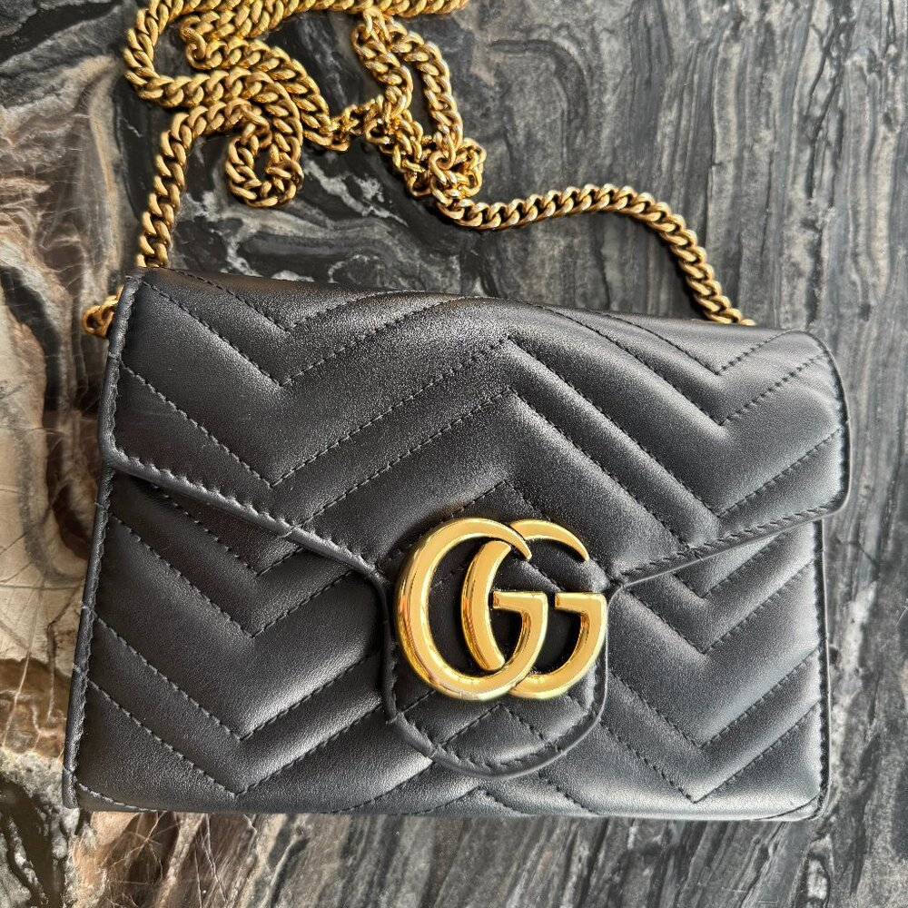 Gucci GG Marmont Matelasse chain bag Leather Small, Excellent condition